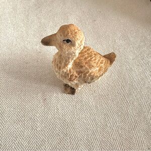 Adorable duckling Figurine